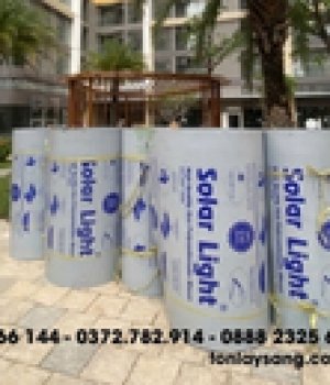 Tấm polycarbonate Solar Light có chống tia UV không
